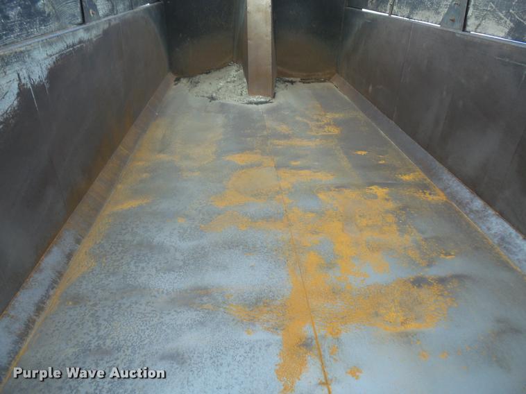 image for item DA6331 1989 Peterbilt 379 dump truck