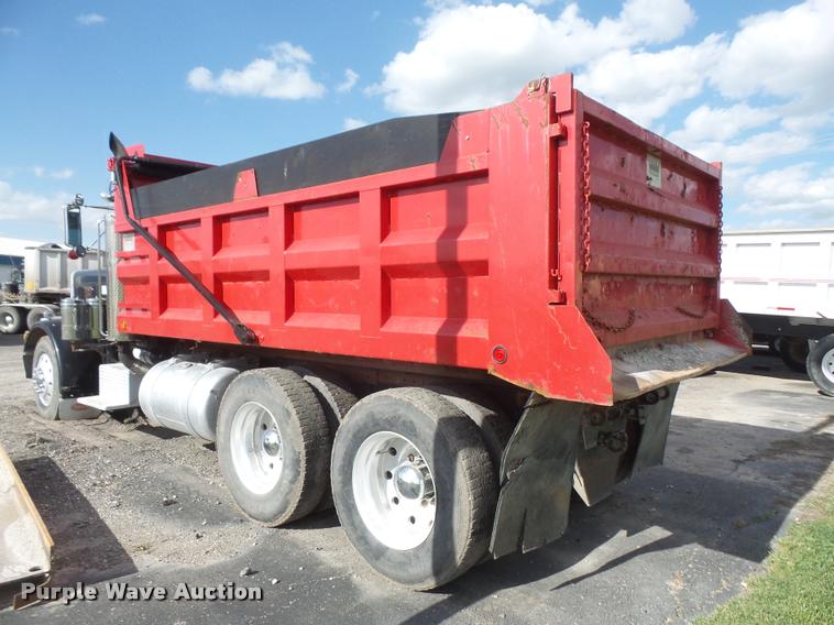 image for item DA6332 1977 Peterbilt 359 dump truck