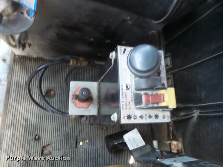 image for item DA6332 1977 Peterbilt 359 dump truck