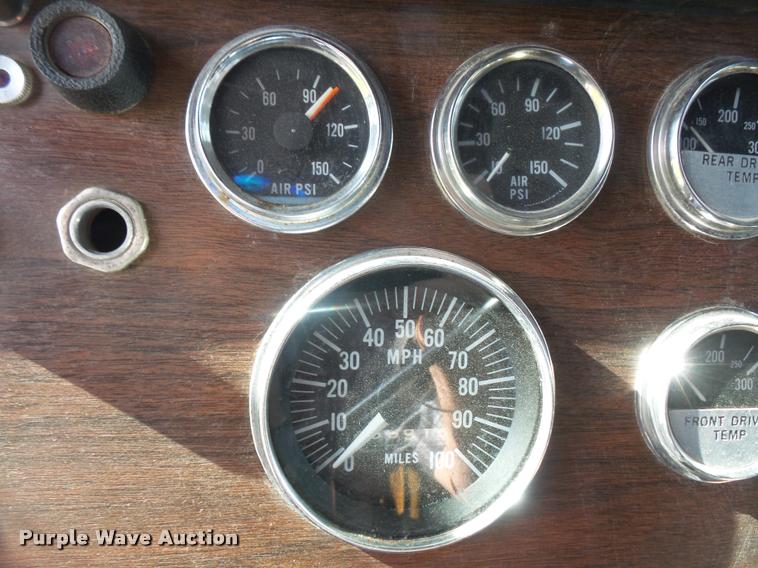 image for item DA6332 1977 Peterbilt 359 dump truck