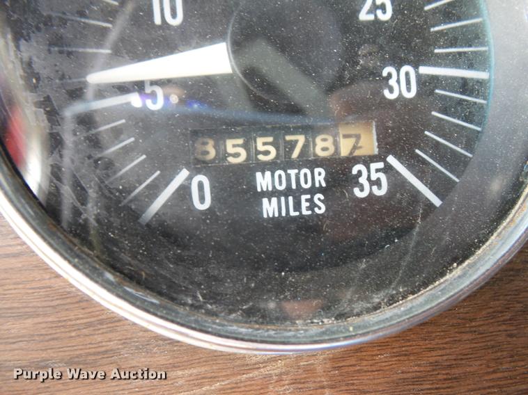 image for item DA6332 1977 Peterbilt 359 dump truck