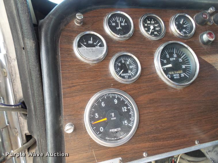 image for item DA6332 1977 Peterbilt 359 dump truck