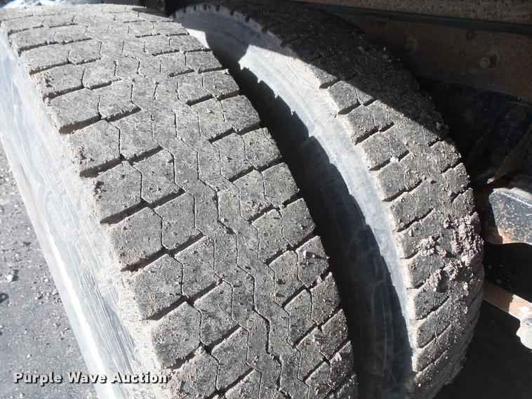 image for item DA6332 1977 Peterbilt 359 dump truck