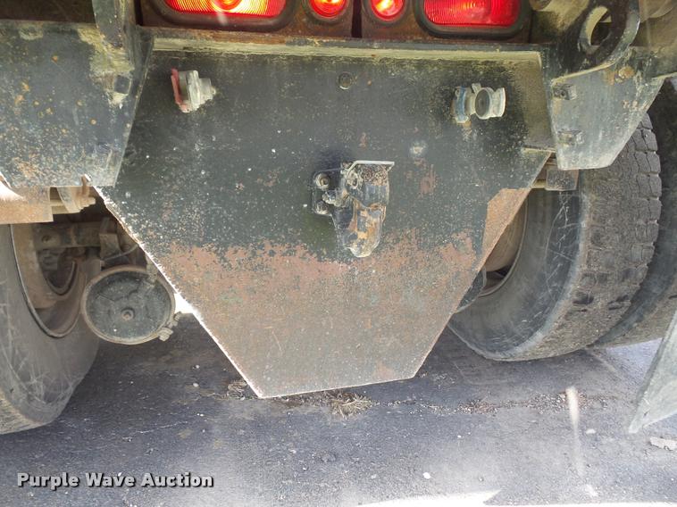 image for item DA6332 1977 Peterbilt 359 dump truck