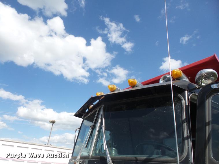 image for item DA6332 1977 Peterbilt 359 dump truck