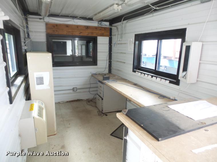 image for item DA8202 Guard shack container