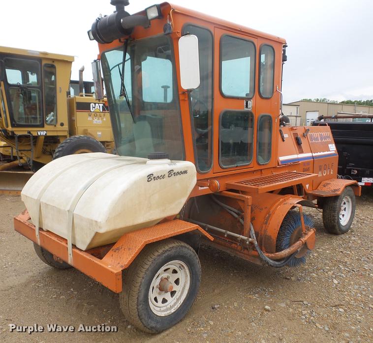 image for item DA8203 Broce Broom RJ350 sweeper