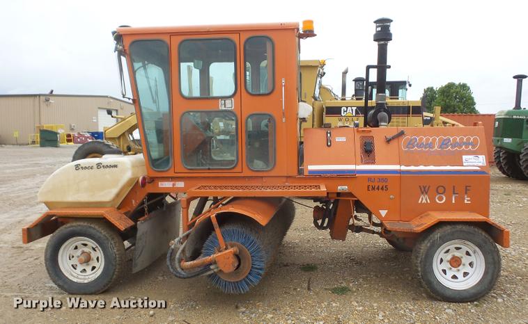 image for item DA8203 Broce Broom RJ350 sweeper