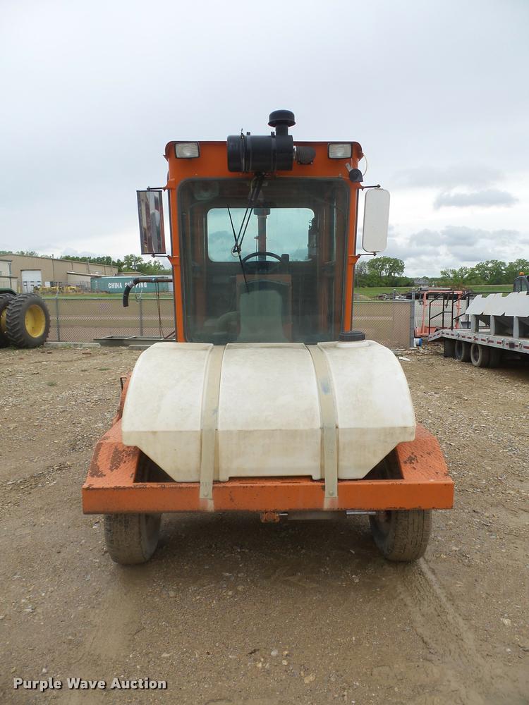 image for item DA8203 Broce Broom RJ350 sweeper