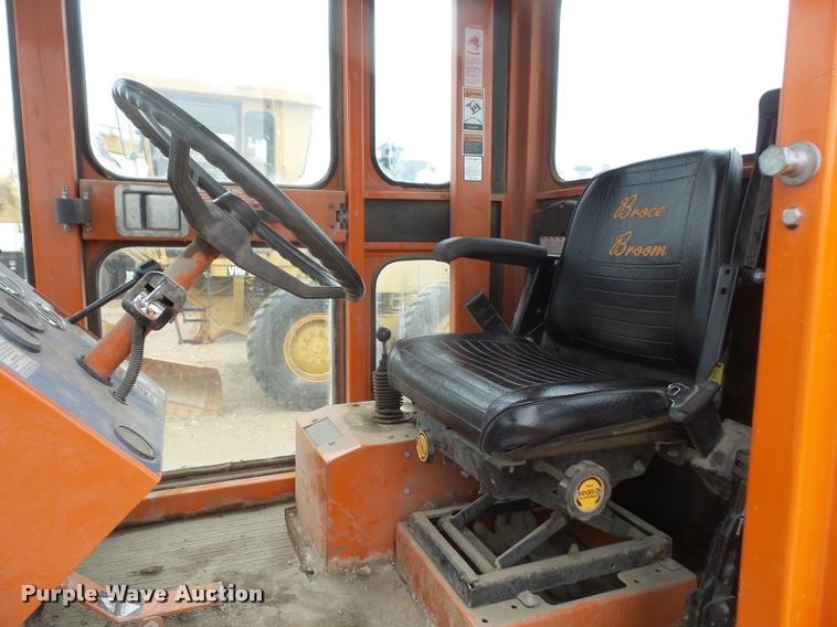 image for item DA8203 Broce Broom RJ350 sweeper