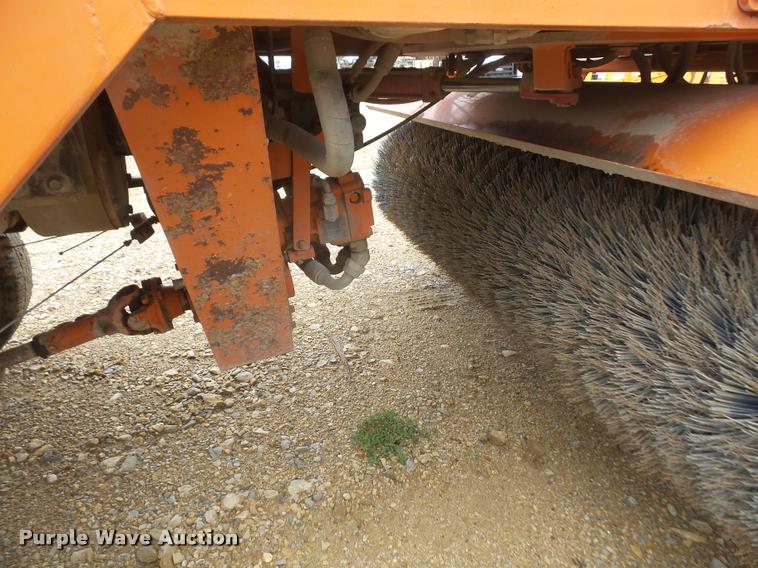 image for item DA8203 Broce Broom RJ350 sweeper