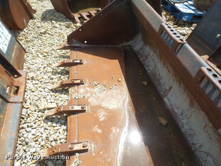 image for item DA8246 Bobcat skid steer bucket