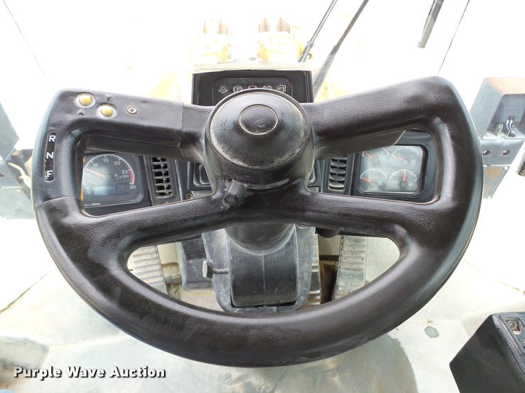image for item DB0156 1995 Caterpillar 980G wheel loader