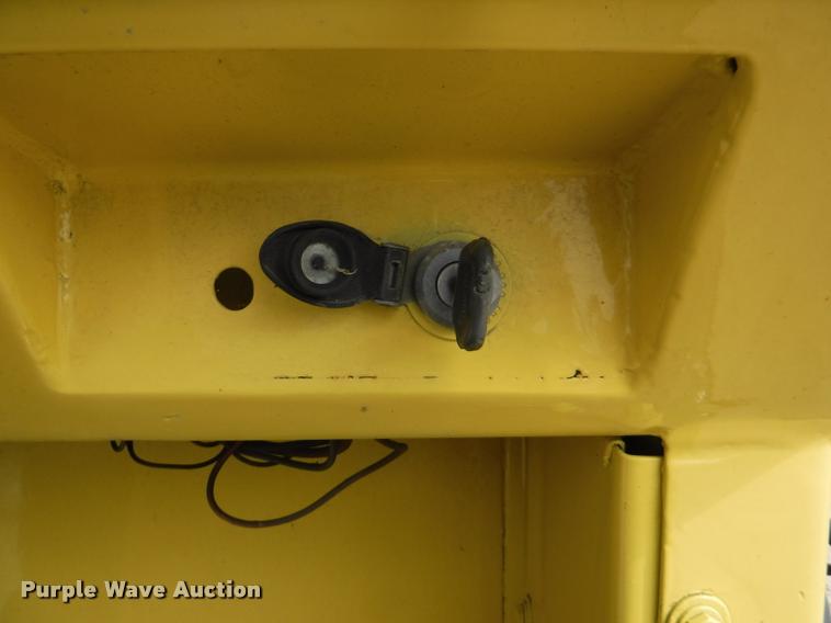 image for item DB3937 1985 Bomag BW142PD vibratory single drum roller