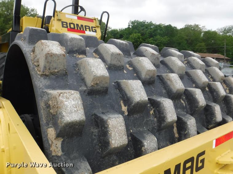 image for item DB3938 1987 Bomag BW213PD single drum compactor