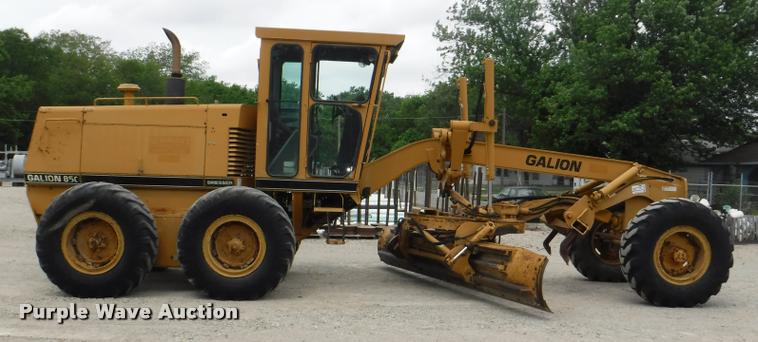 image for item DB3939 1995 Galion 850B motor grader