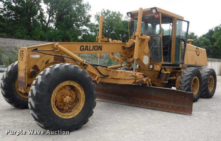 image for item DB3939 1995 Galion 850B motor grader
