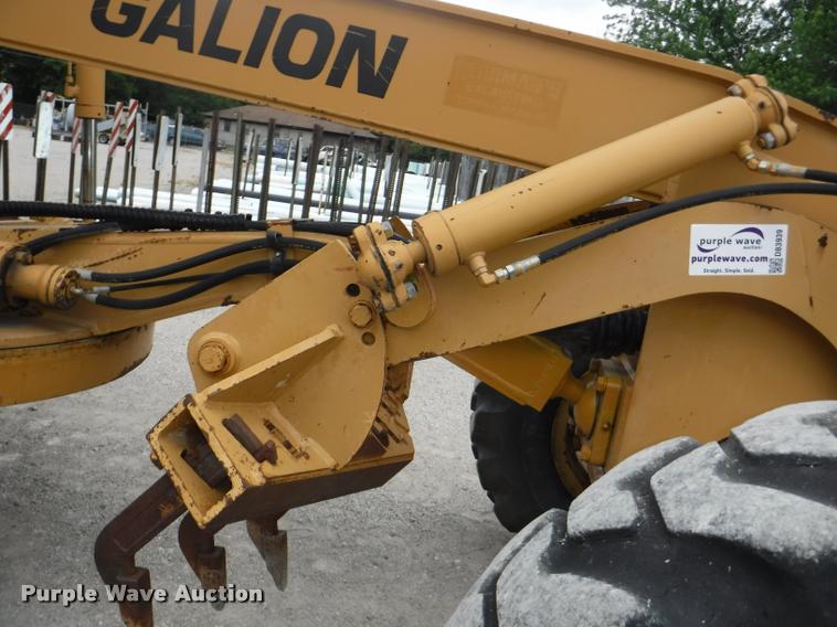 image for item DB3939 1995 Galion 850B motor grader
