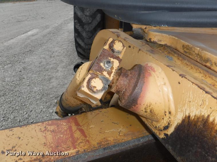 image for item DB3939 1995 Galion 850B motor grader