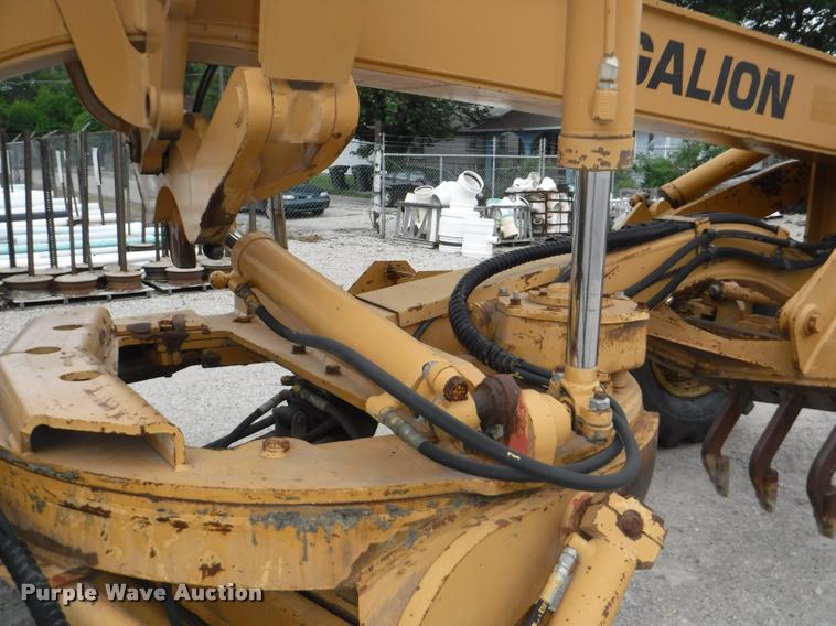 image for item DB3939 1995 Galion 850B motor grader