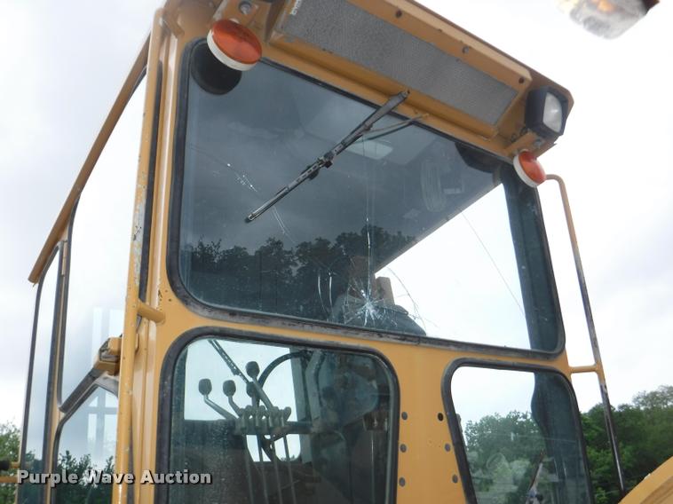 image for item DB3939 1995 Galion 850B motor grader