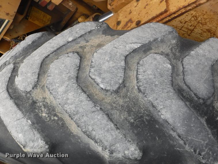 image for item DB3939 1995 Galion 850B motor grader