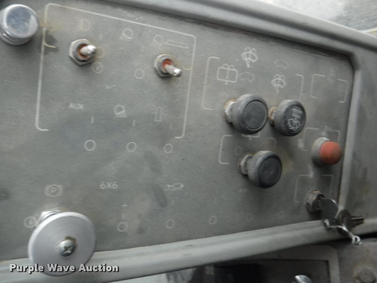 image for item DB3939 1995 Galion 850B motor grader