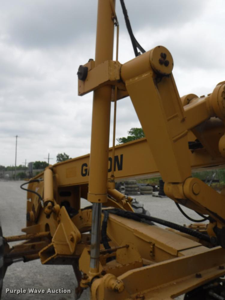 image for item DB3939 1995 Galion 850B motor grader