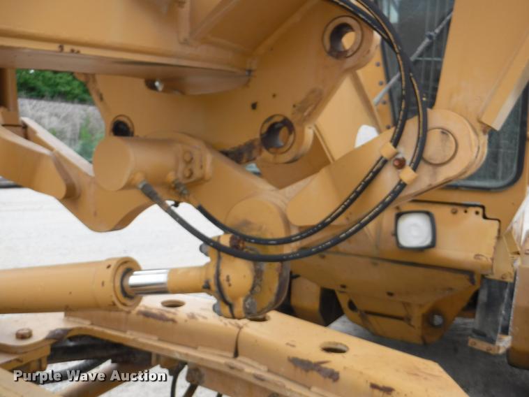 image for item DB3939 1995 Galion 850B motor grader