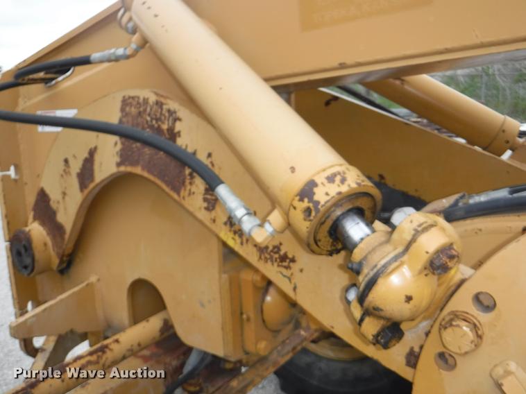image for item DB3939 1995 Galion 850B motor grader