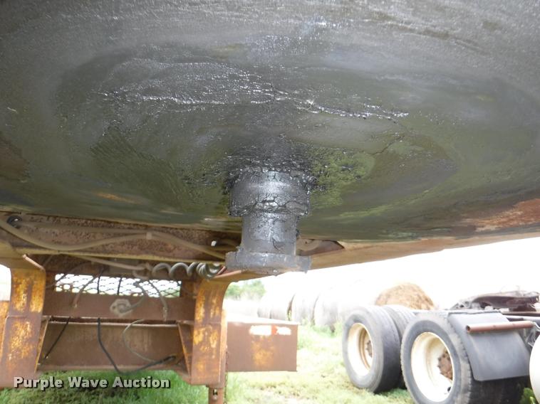 image for item DB3953 1968 John equipment trailer