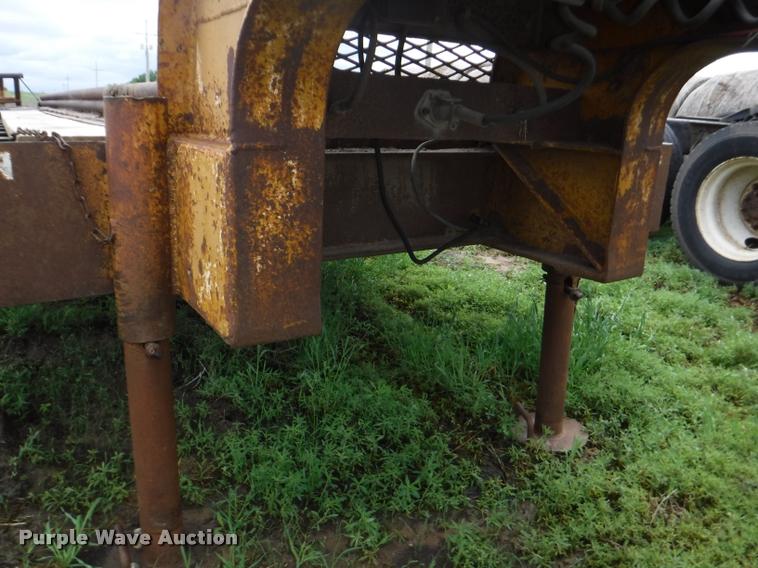 image for item DB3953 1968 John equipment trailer