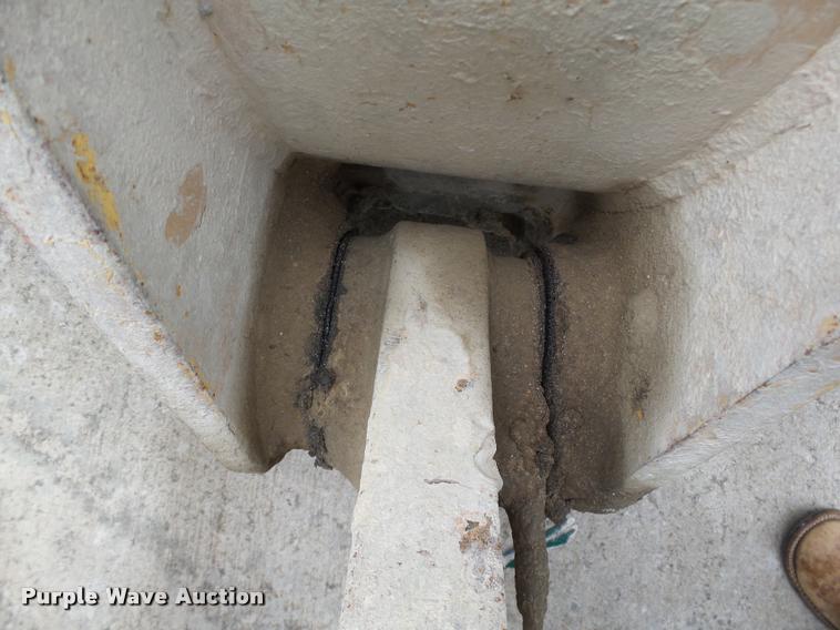 image for item DB4726 1988 Caterpillar 950E wheel loader