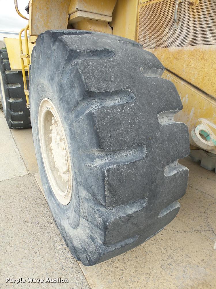 image for item DB4726 1988 Caterpillar 950E wheel loader