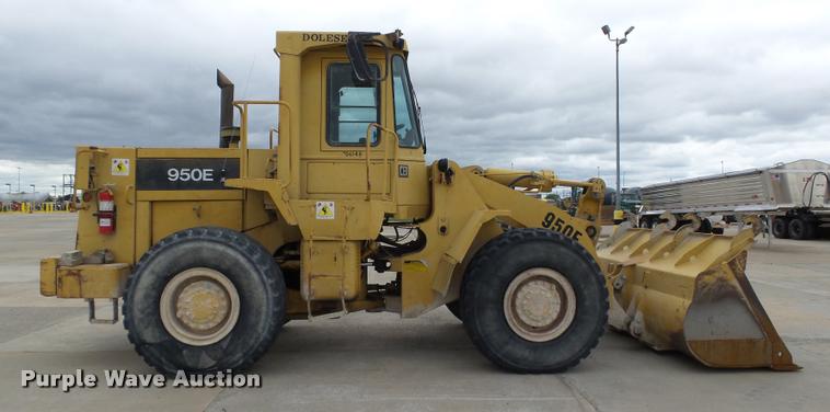 image for item DB4727 1989 Caterpillar 950E wheel loader