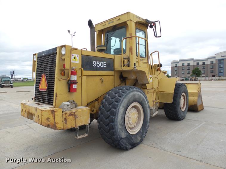 image for item DB4727 1989 Caterpillar 950E wheel loader