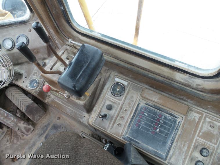 image for item DB4727 1989 Caterpillar 950E wheel loader