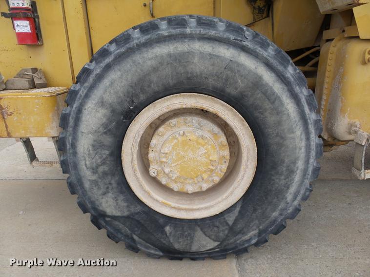 image for item DB4727 1989 Caterpillar 950E wheel loader