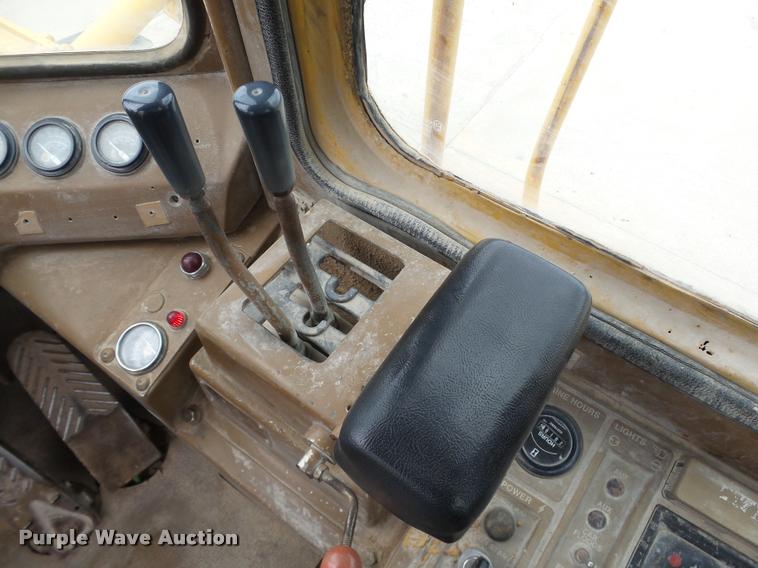 image for item DB4729 1989 Caterpillar 950E wheel loader