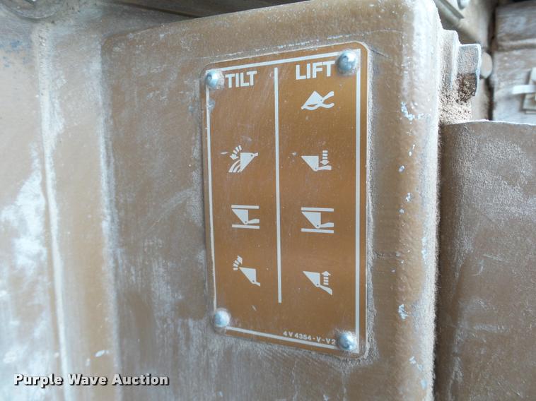 image for item DB4729 1989 Caterpillar 950E wheel loader