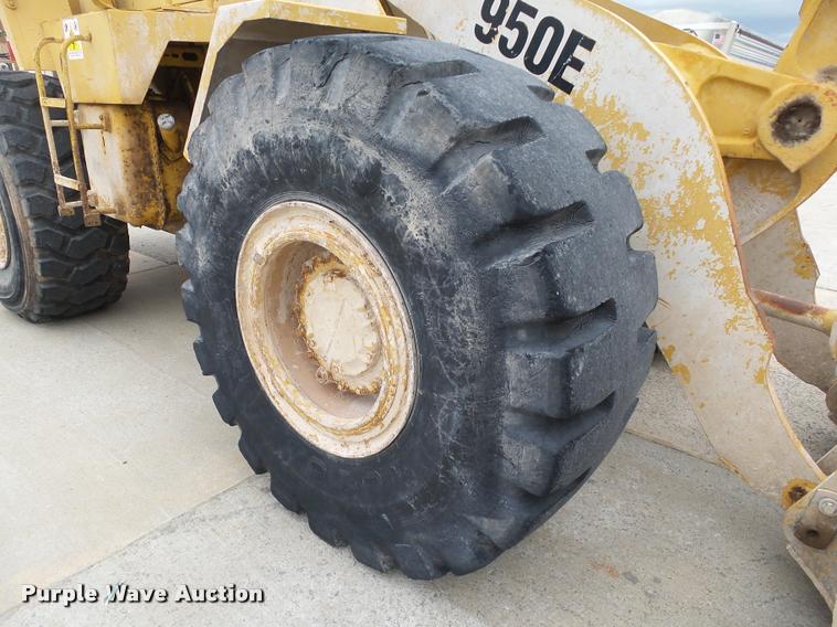image for item DB4729 1989 Caterpillar 950E wheel loader