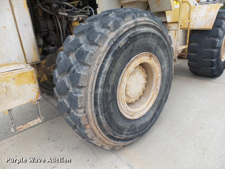 image for item DB4729 1989 Caterpillar 950E wheel loader