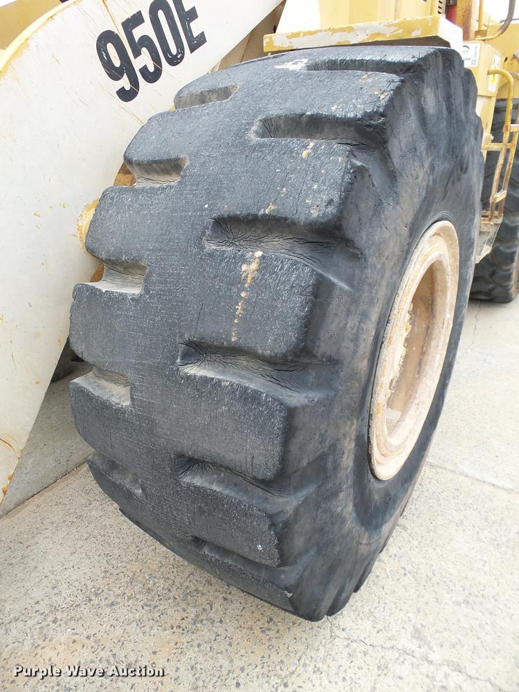 image for item DB4729 1989 Caterpillar 950E wheel loader