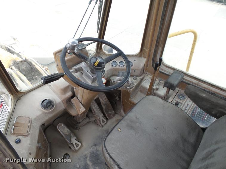 image for item DB4730 1987 Caterpillar 950B wheel loader