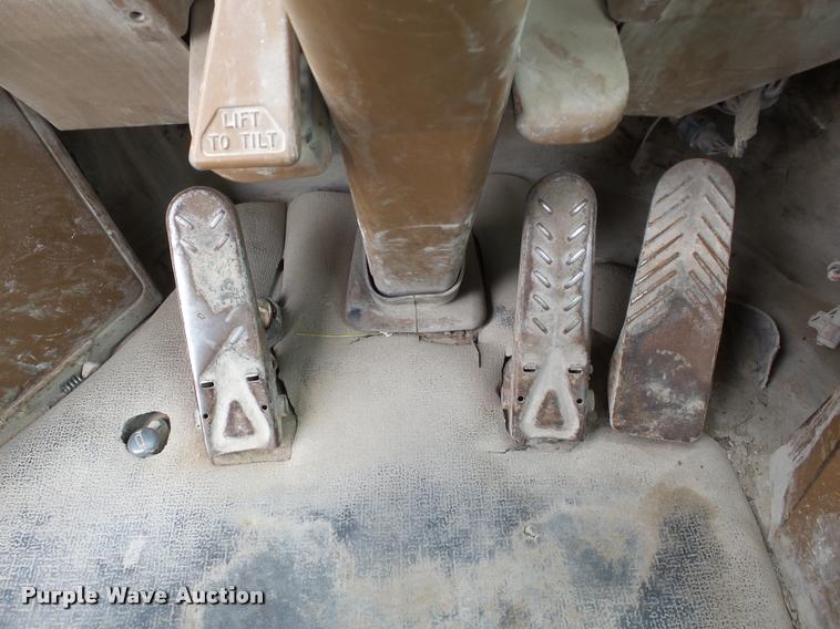 image for item DB4730 1987 Caterpillar 950B wheel loader