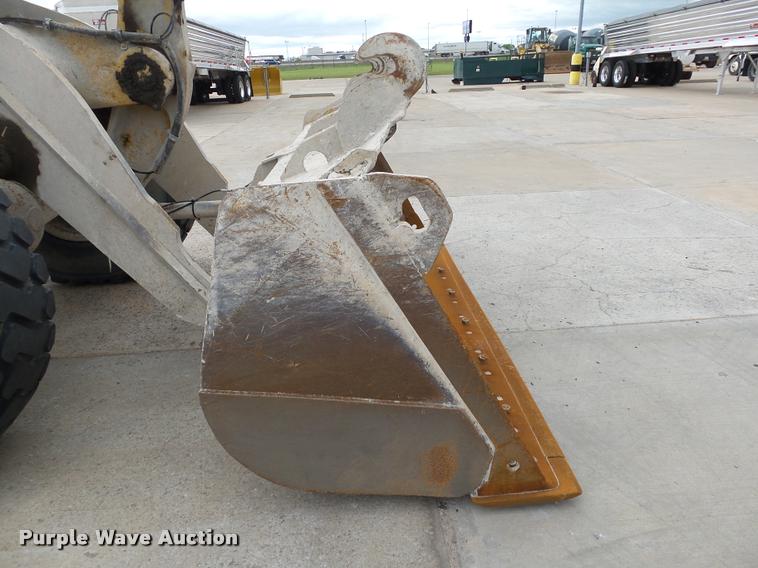 image for item DB4730 1987 Caterpillar 950B wheel loader