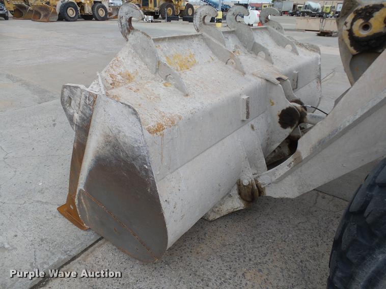 image for item DB4730 1987 Caterpillar 950B wheel loader