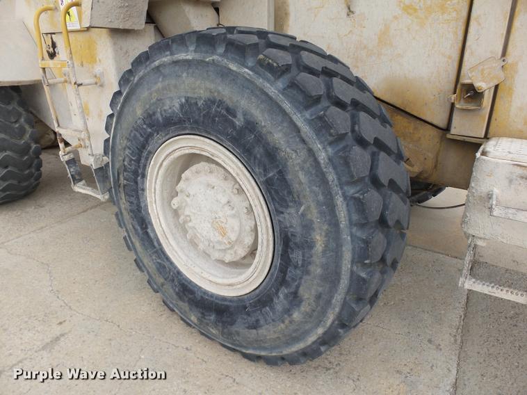 image for item DB4730 1987 Caterpillar 950B wheel loader