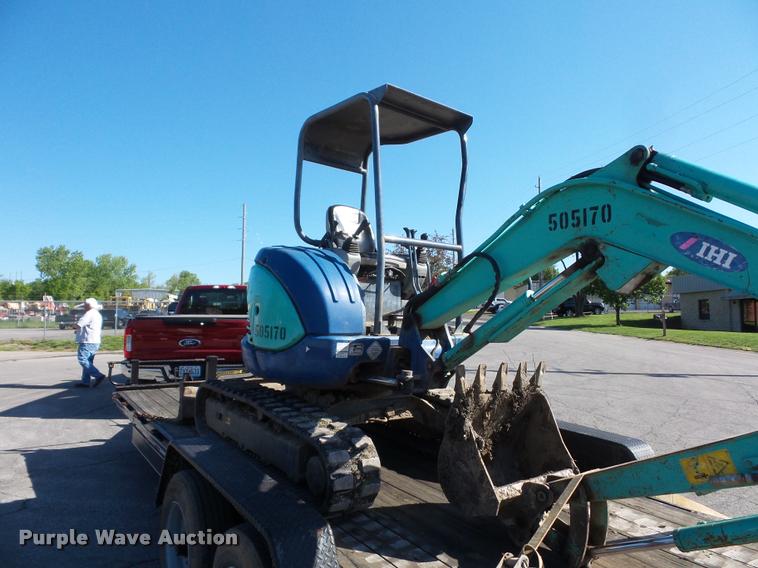 image for item DD9431 2004 IHI 30NX-2 compact excavator