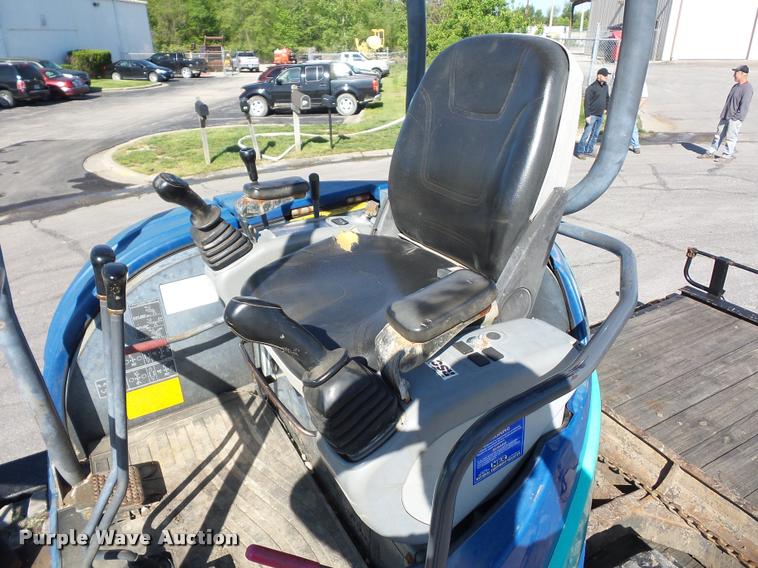 image for item DD9431 2004 IHI 30NX-2 compact excavator